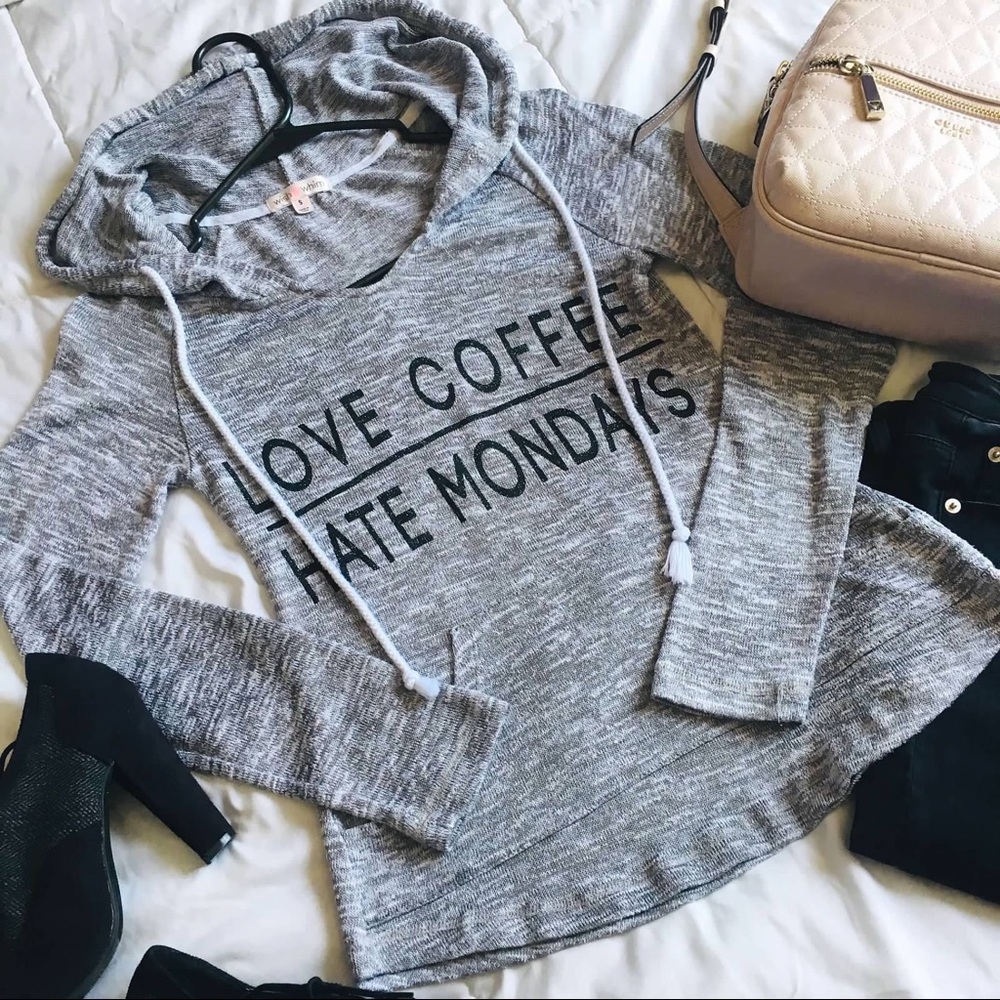 Sweater/hoodie